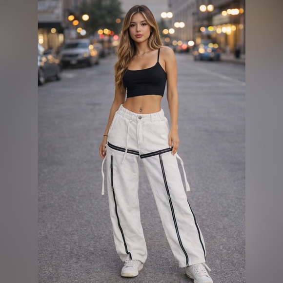 skoot Denim - Skoot Handmedowns Garbage pants White pants excelent conditions  large